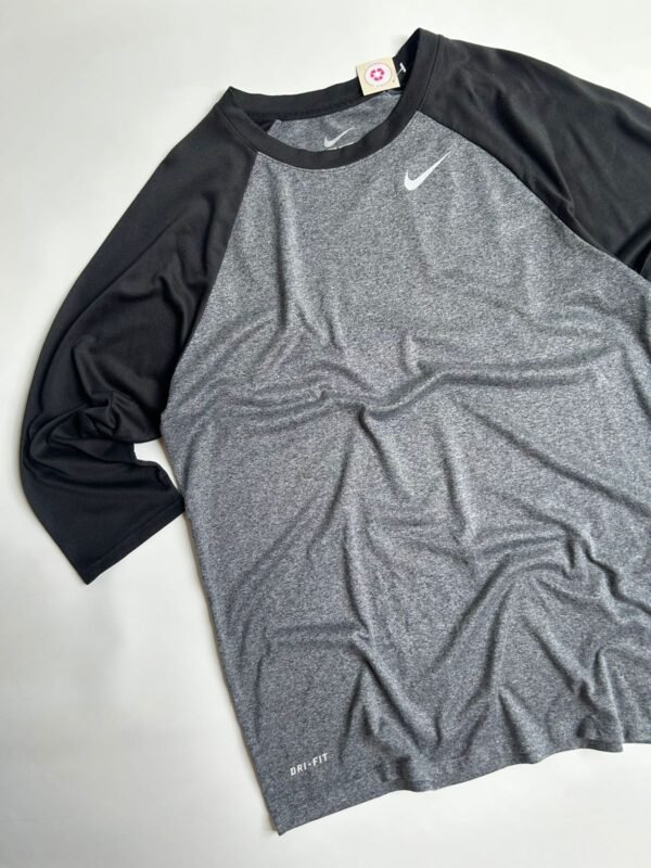 Remera Nike Dri-Fit Manga 3/4