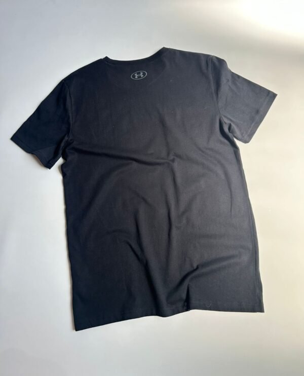 Remera manga corta Under Armour, corte Loose