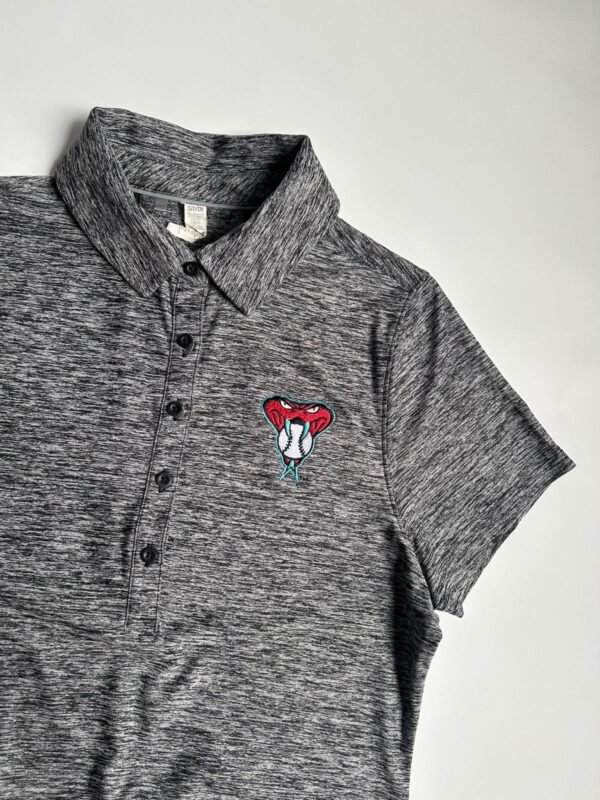 WhatsApp Image 2026-02-19 at 12.23.26 Chomba Under Armour manga corta