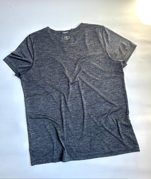 WhatsApp Image 2026-02-23 at 12.35.31 (2) Remera Under Armour Loose HeatGear