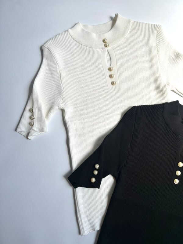 Remera Tejida con Botones