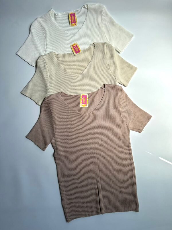 Remera Tejida Escote en V