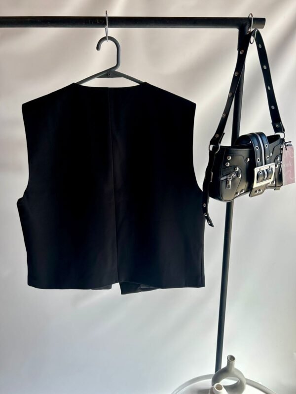 Chaleco Satrero con Cuello Redondo