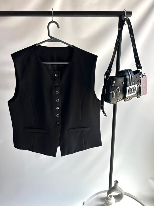 Chaleco Satrero con Cuello Redondo