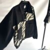Campera Negra Combinada con Zebra