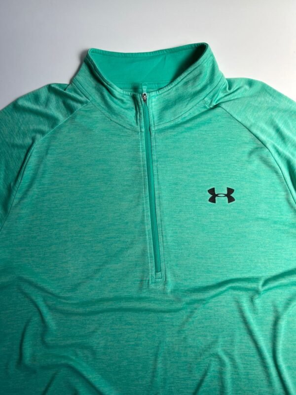 WhatsApp Image 2026-02-23 at 18.30.11 Remera Under Armour Verde1/4 Zip