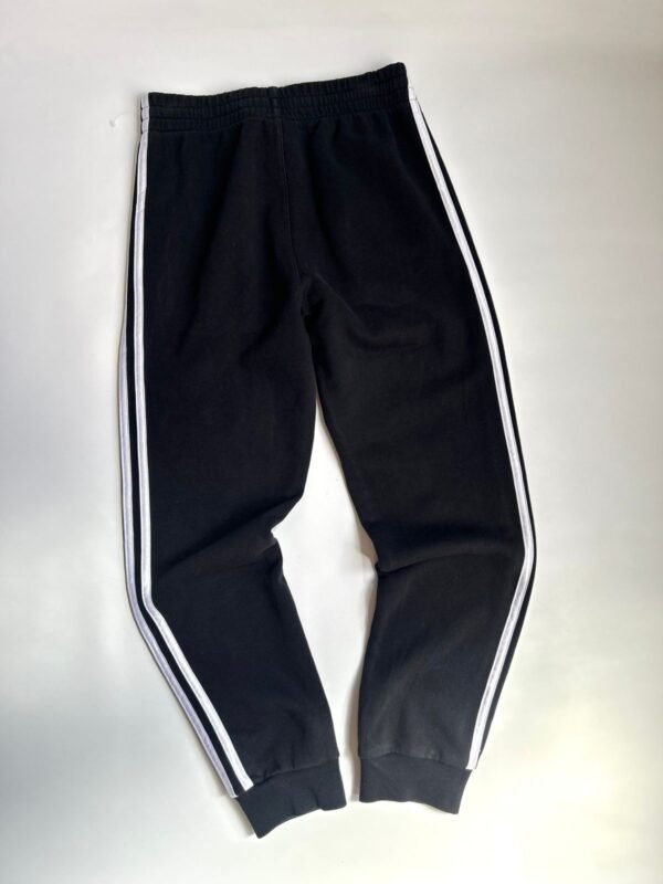 Jogging Adidas Negro de Algodón con Líneas Laterales