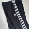 Jogging Adidas Negro de Algodón con Líneas Laterales