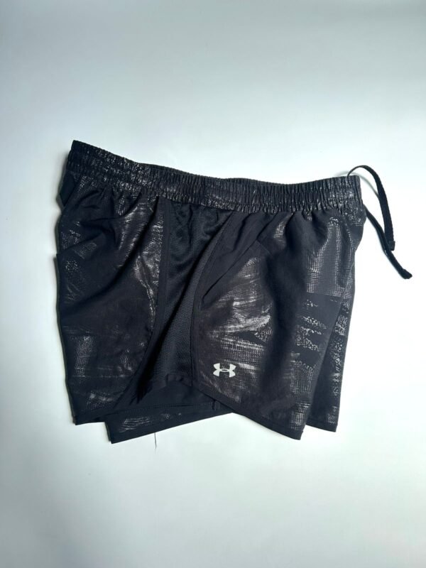 WhatsApp Image 2026-02-25 at 14.34.35 (1) Short Under Armour Negro