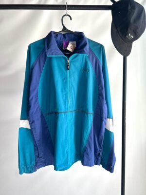 ROMPEVIENTO ESTILO AMERICANO ASICS