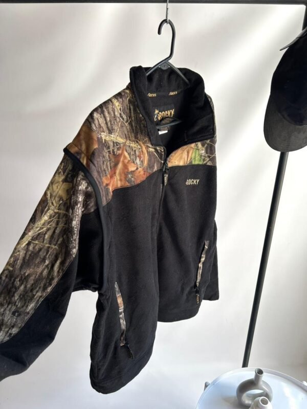 Campera Real Tree Negra