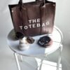 The tote bag MARRÓN