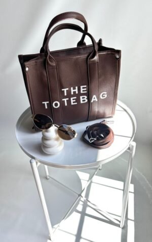 The tote bag MARRÓN