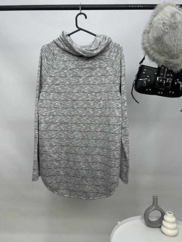 Polera gris 006