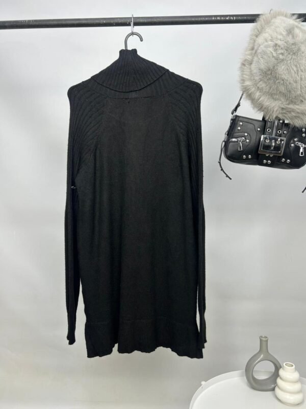 Polera Negra 057