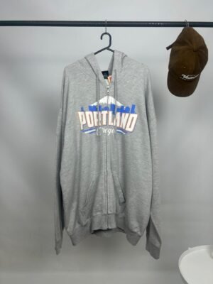 WhatsApp Image 2026-05-26 at 16.28.49 Campera con Capucha 061