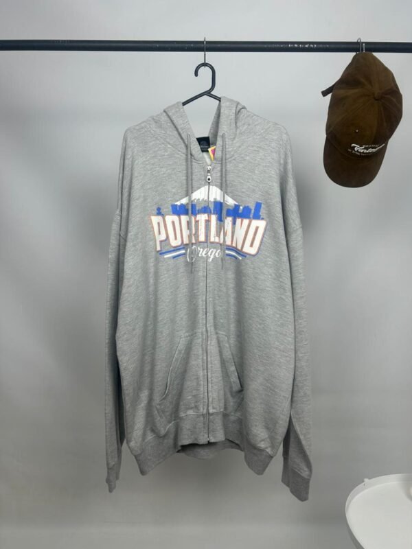 Campera con Capucha 061