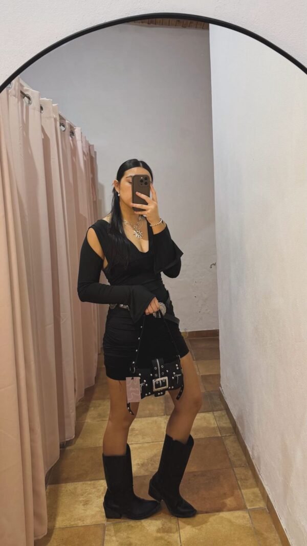 Vestido Negro 072