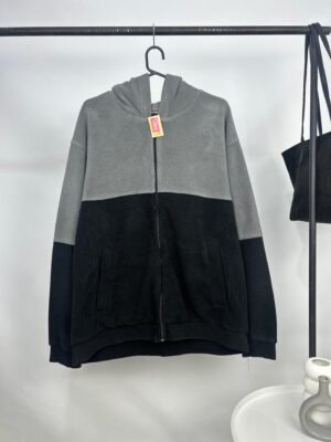 Campera de Polar Gris y Negra 200